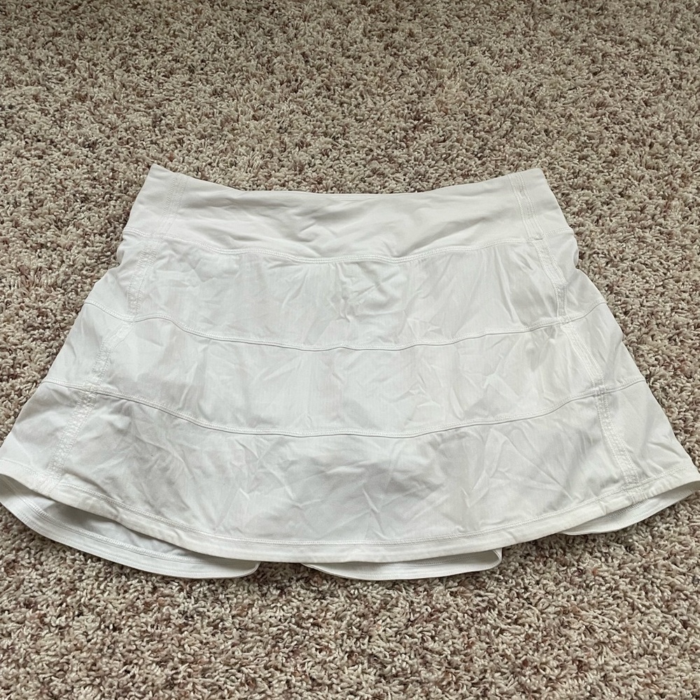 LULULEMON WHITE SKIRT